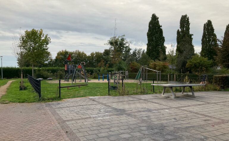 Bezemerland 6 / Nichtenhofstraat 29