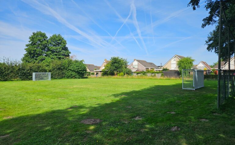 5A Wetering achter nr 36 (trapveld)